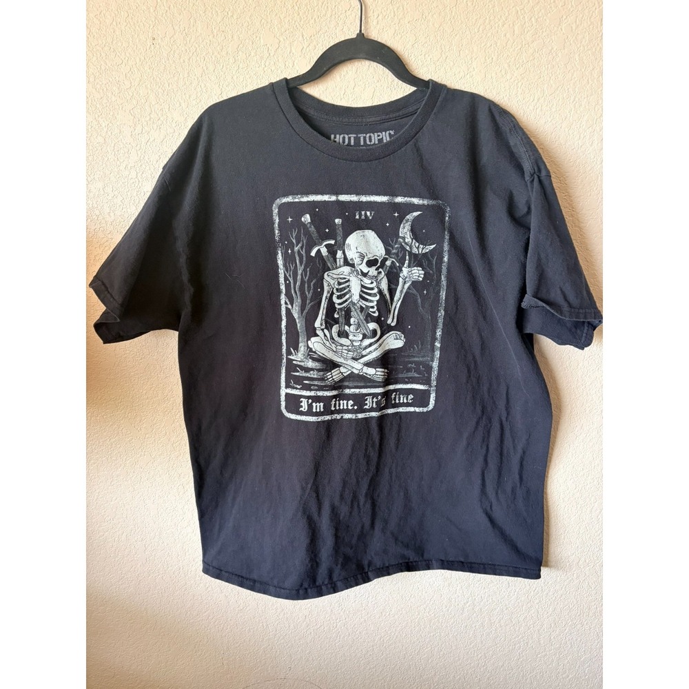 I'm Fine It's Fine Graphic T Shirt Hot Topic Skeleton Men's Small‎ Gothic